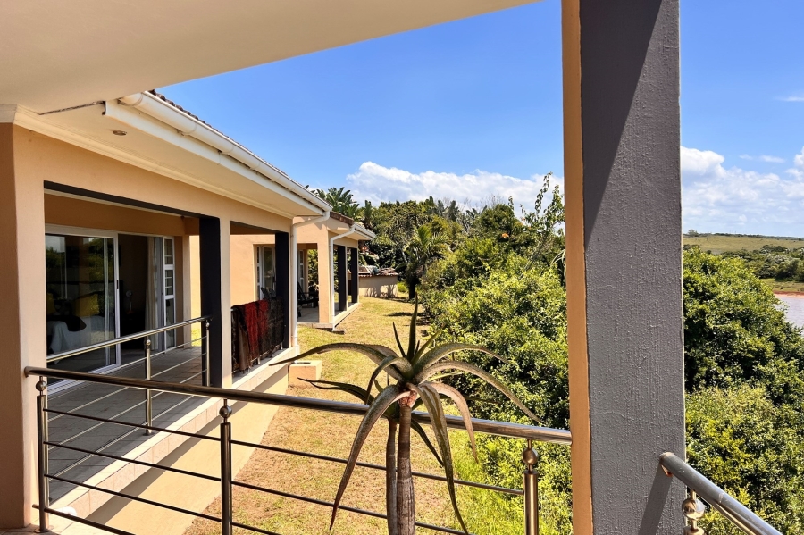 5 Bedroom Property for Sale in East London Rural Eastern Cape